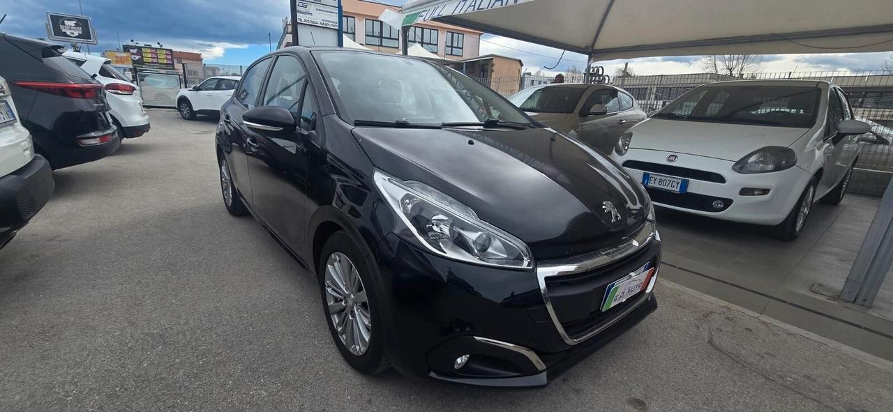 Peugeot 208 PureTech 82 5 porte Allure