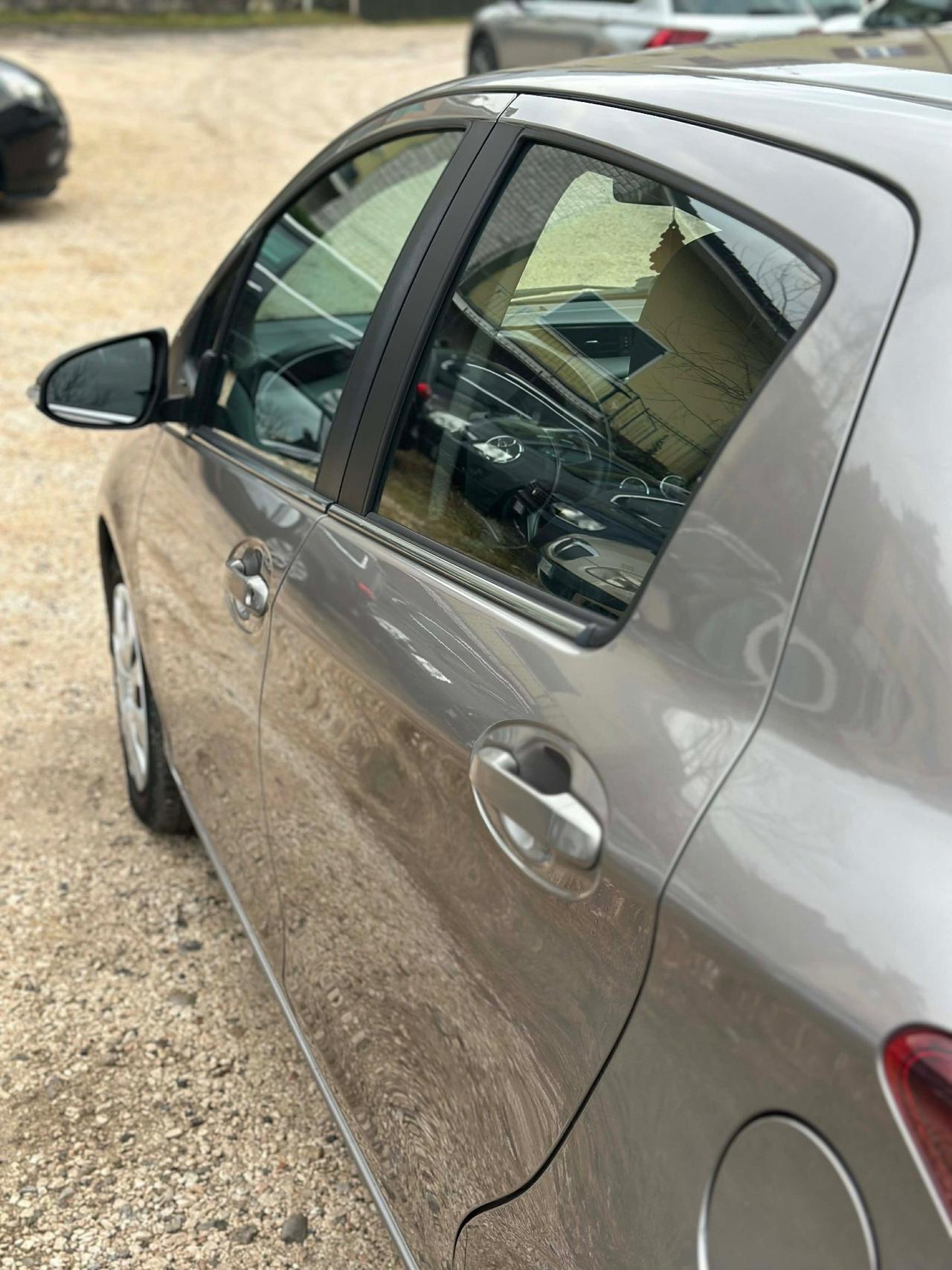 Toyota YARIS 1.0 5P ACTIVE NEOPAT KMCERT GARANZ