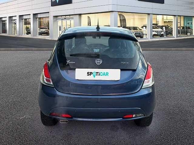 Lancia Ypsilon 1.0 FireFly 5 porte S&S Hybrid Ecochic Gold