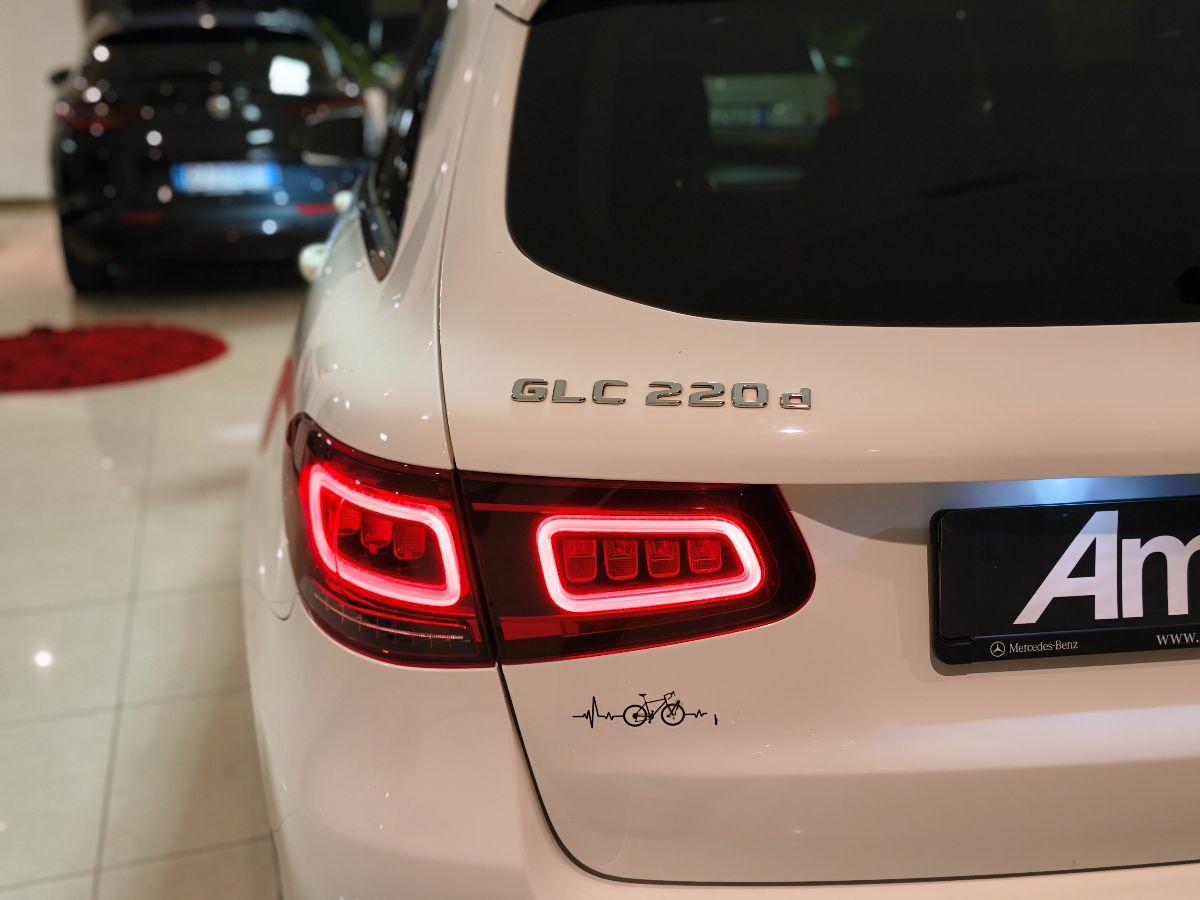 MERCEDES GLC 220 d 4Matic Premium Plus AMG Luci Ambient Gancio