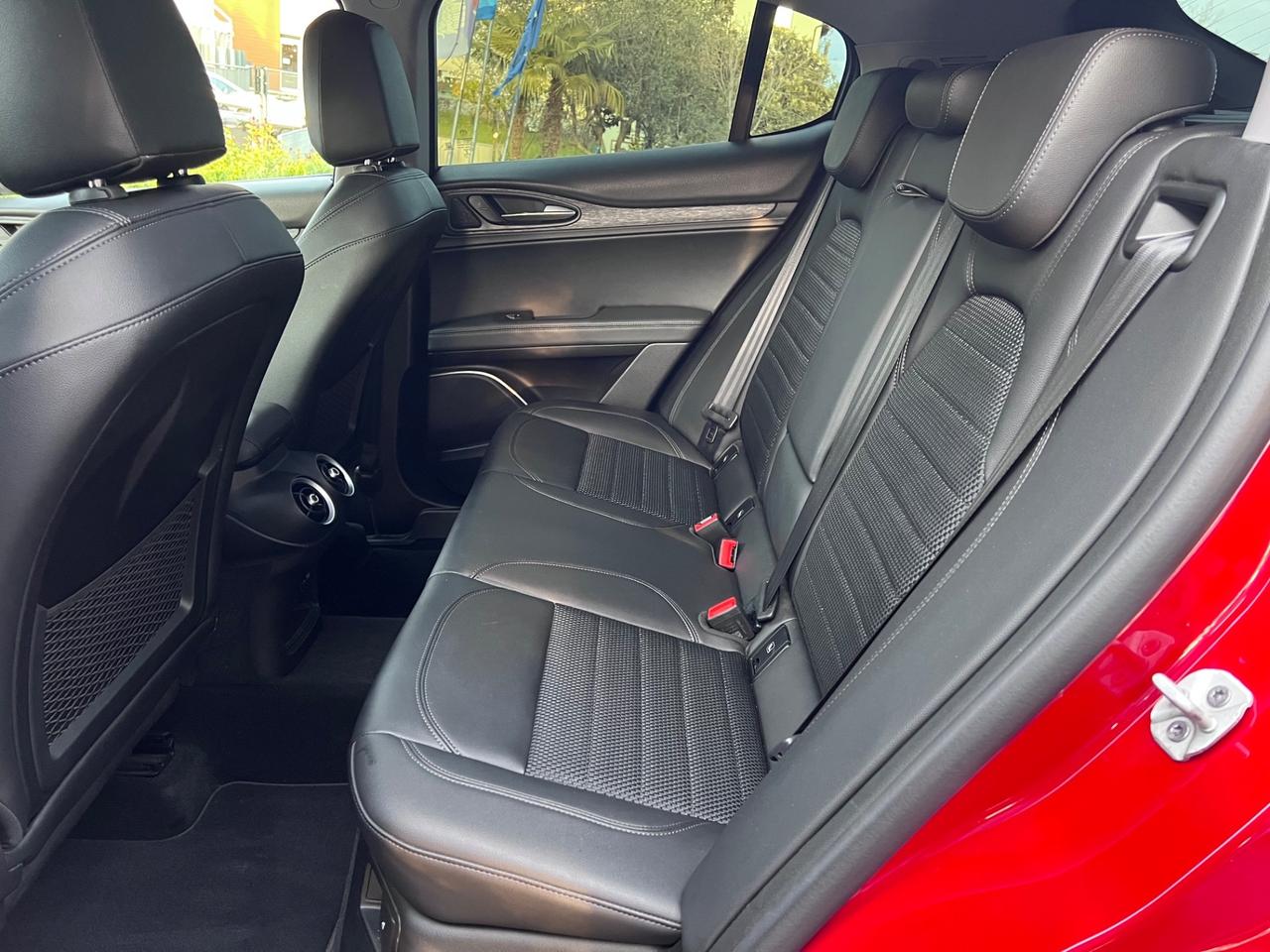 Alfa Romeo Stelvio 2.2 Turbodiesel 190 CV AT8 Q4 Sprint