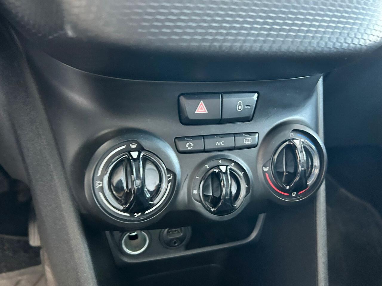 Peugeot 2008 1.2B X NEOPATENTATI 2014