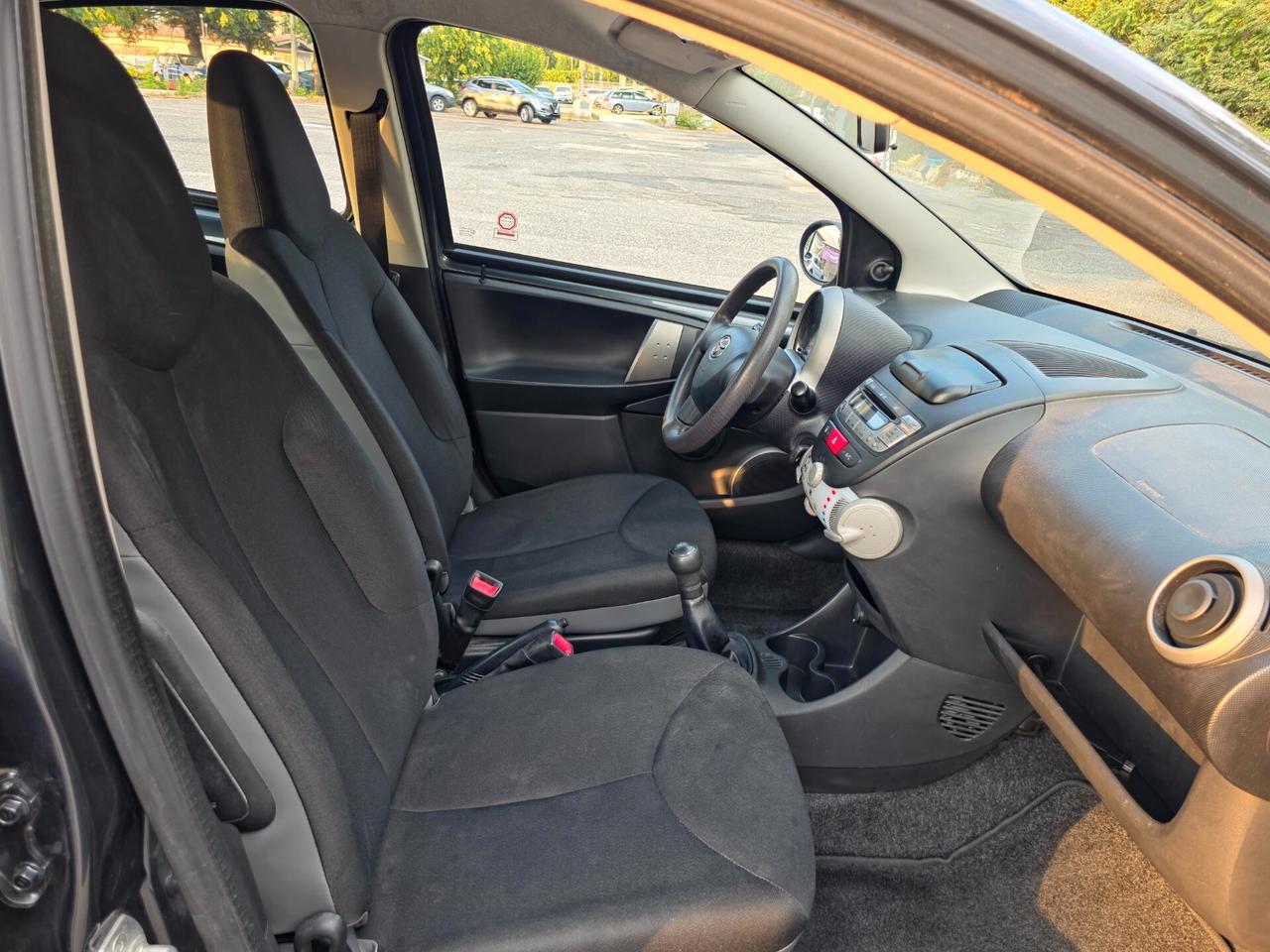 Toyota Aygo 1.0 12V VVT-i 5 porte Cool Soda Connect CV-68 E5B Manuale NEO 2014
