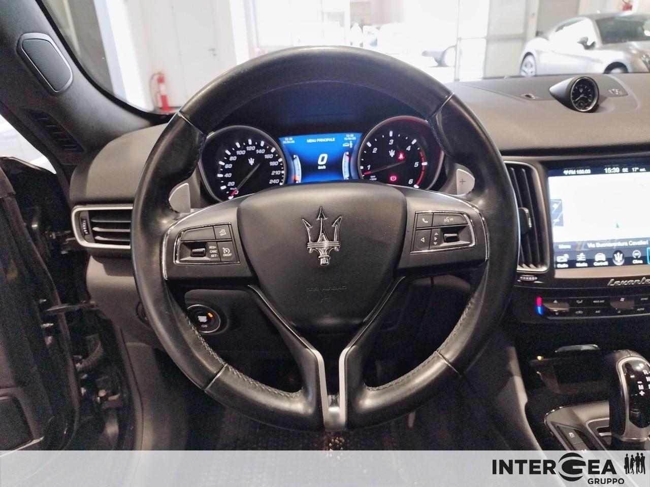MASERATI Levante 3.0 V6 275cv auto