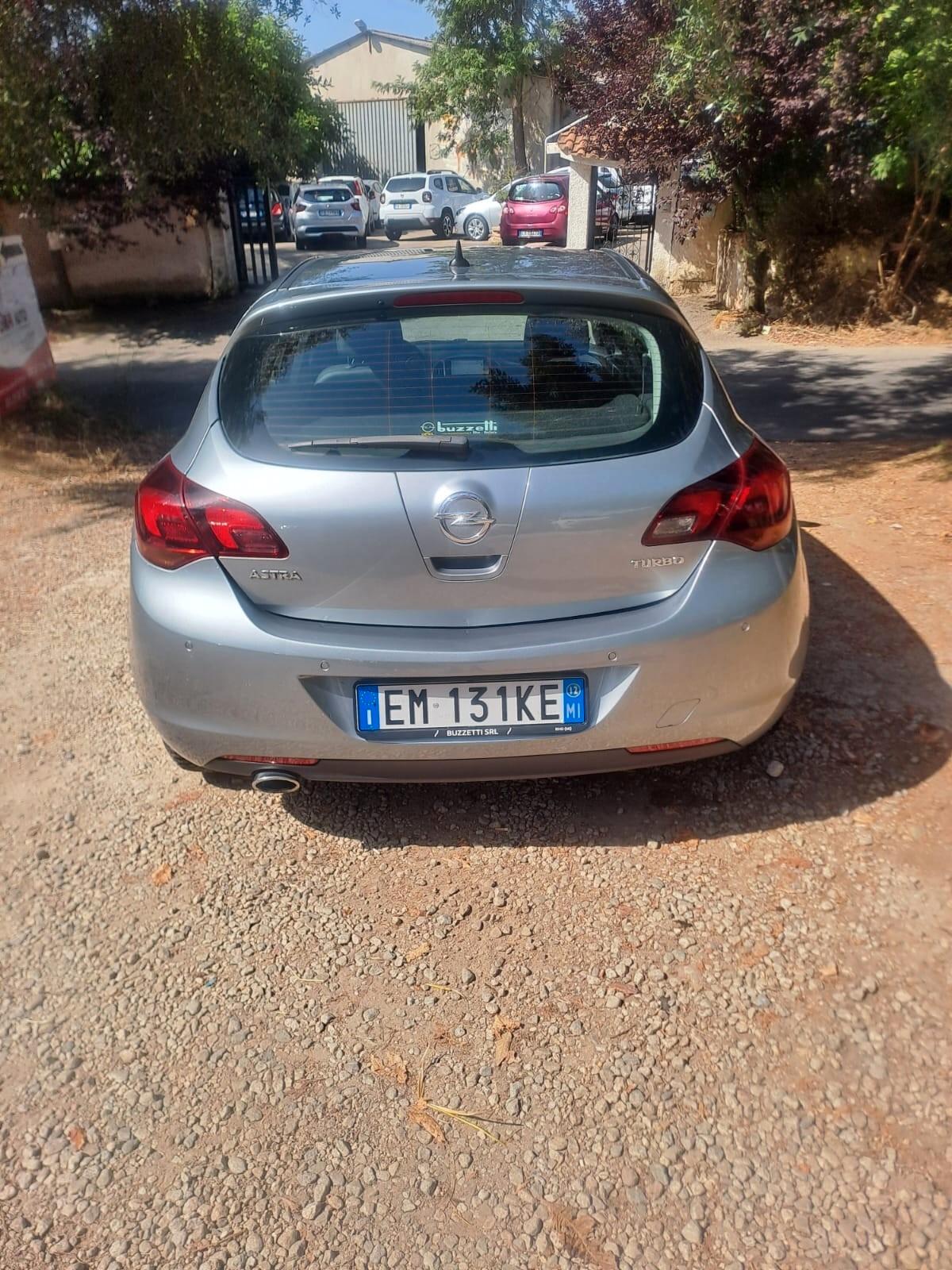 Opel Astra 1.4 Turbo 140CV 5 porte Cosmo km 118mila