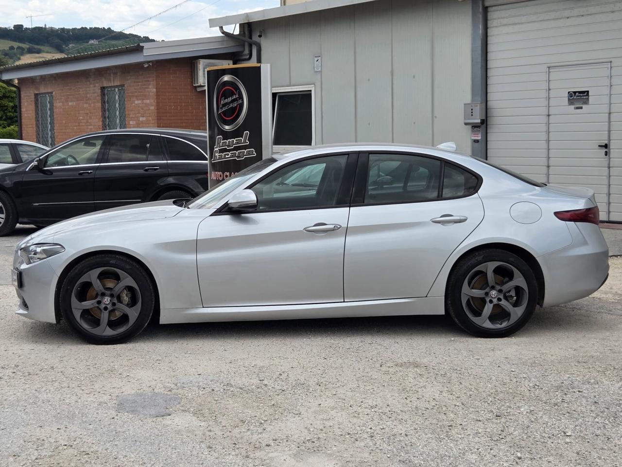 Alfa Romeo Giulia 2.2 JTDM TURBODIESEL MY19 -MOTORE ROTTO-
