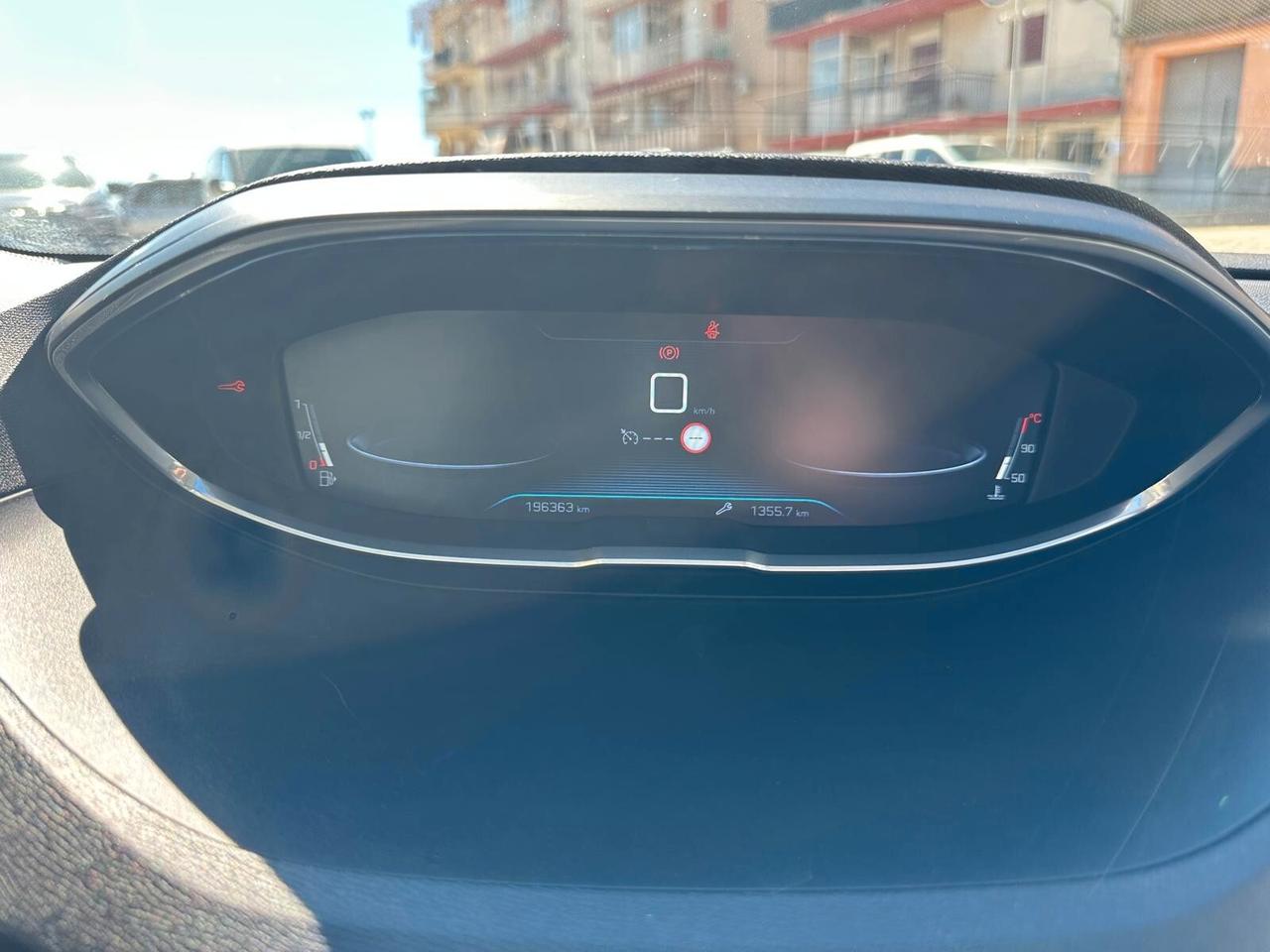 Peugeot 3008 BlueHDi 120 S&S Allure