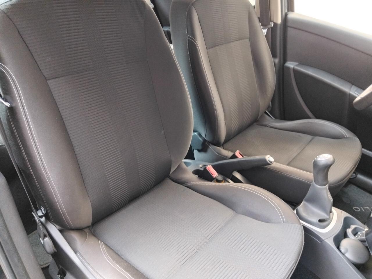 Renault Clio 1.2 gpl garanzia