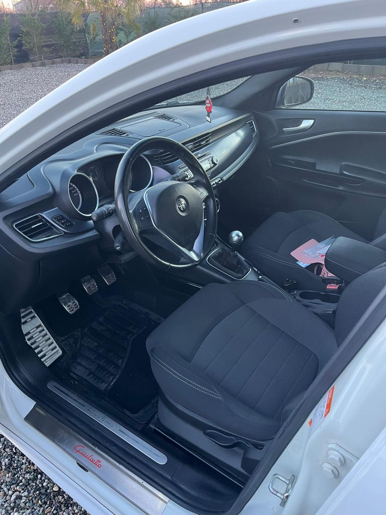 Alfa Romeo Giulietta 2.0 JTDm-2 140 CV Exclusive