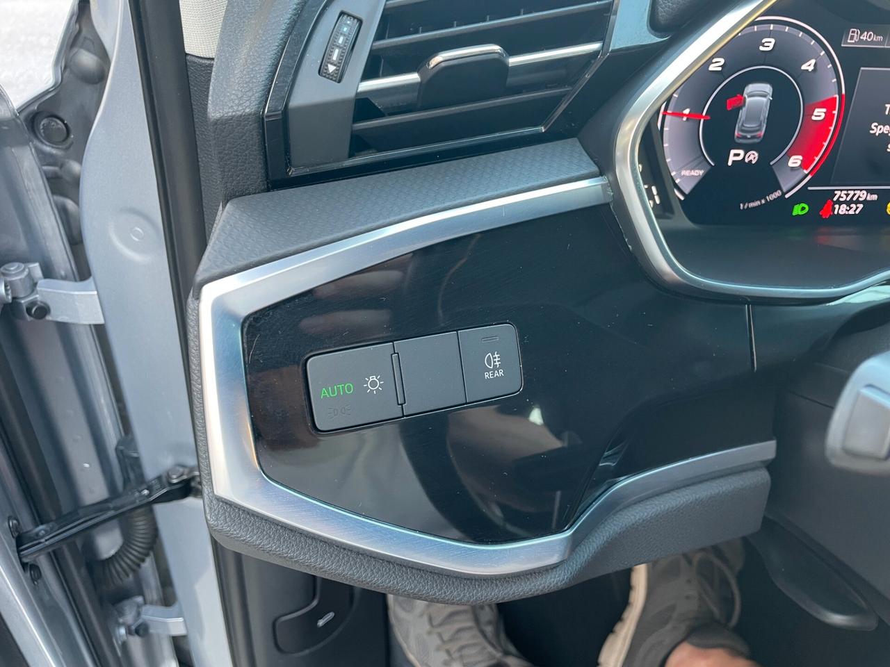 Audi Q3 35 2.0 TDI S tronic 150CV Business Advanced