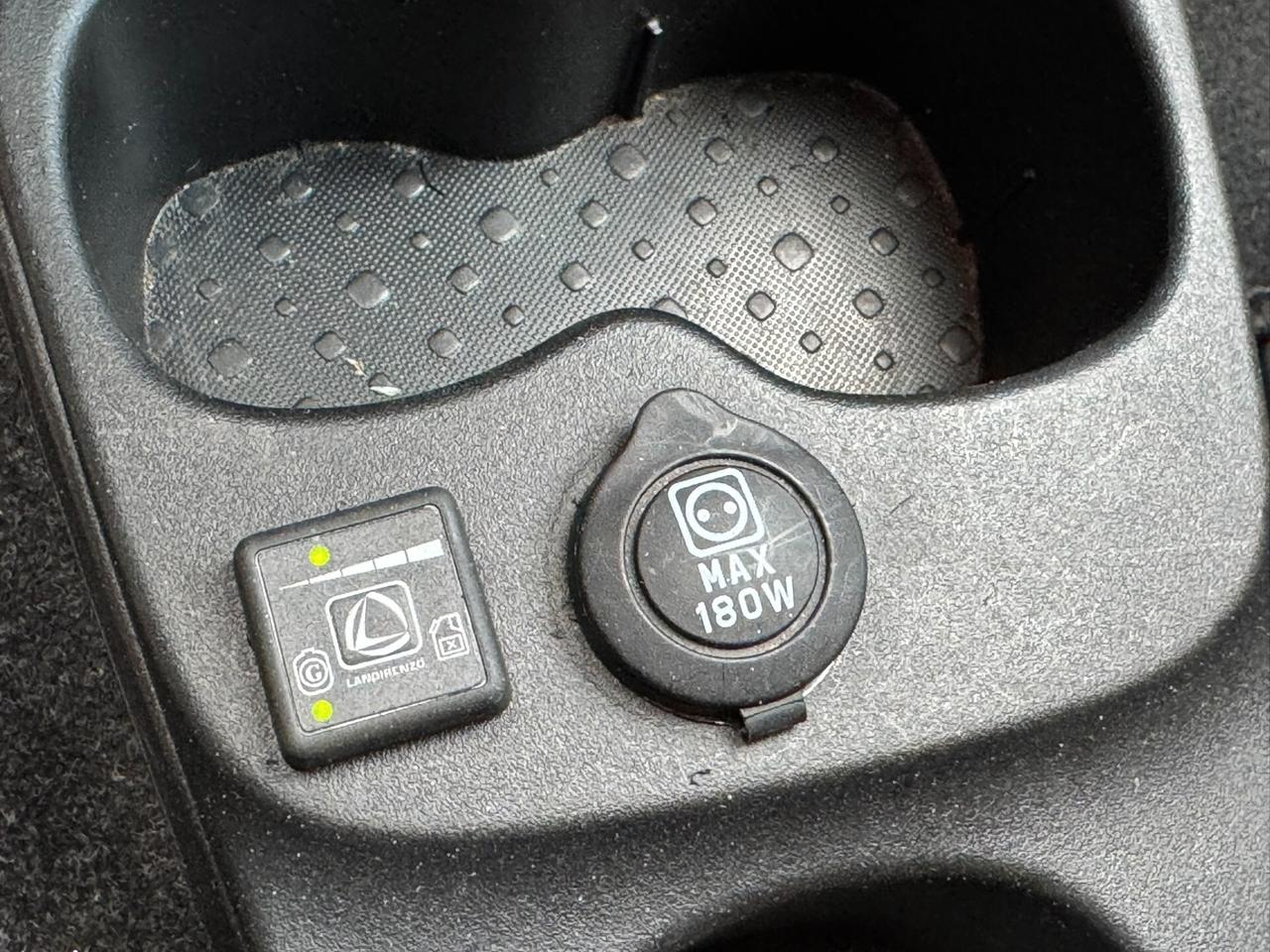 Panda 1.0 GPL Hybrid City Life 19.000 KM