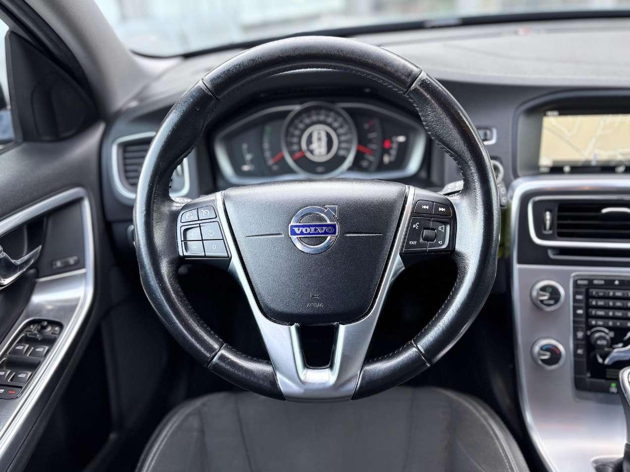 Volvo V60 Cross Country 2.0 Diesel 150CV E6 - 2017