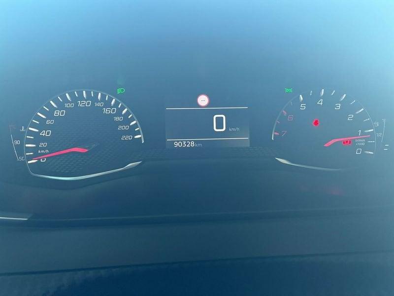 Peugeot 2008 1.2 puretech Active s&s 100cv
