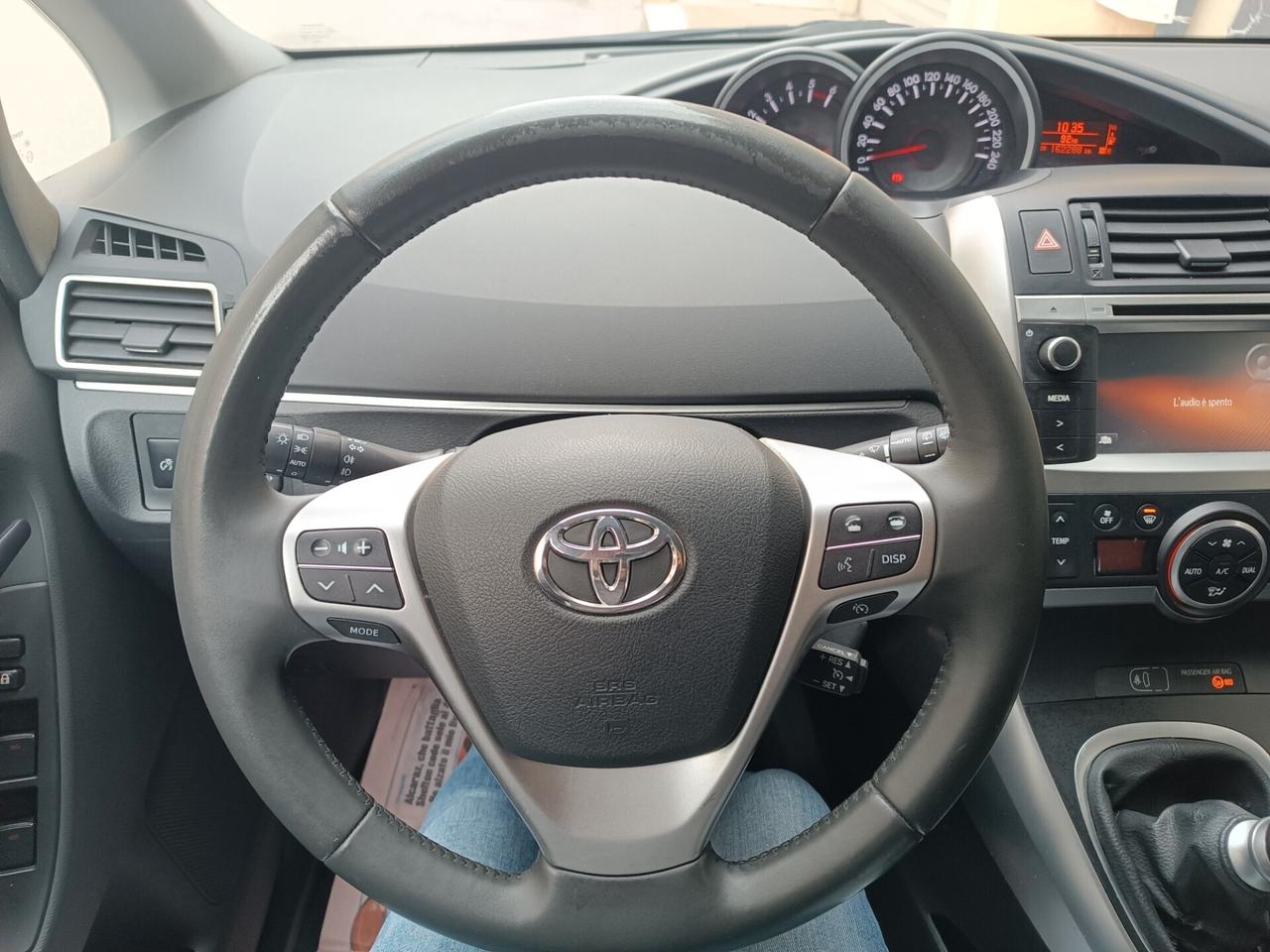 Toyota Verso 1.6 D-4D Style 110 CV TETTO CAMERA NAVI