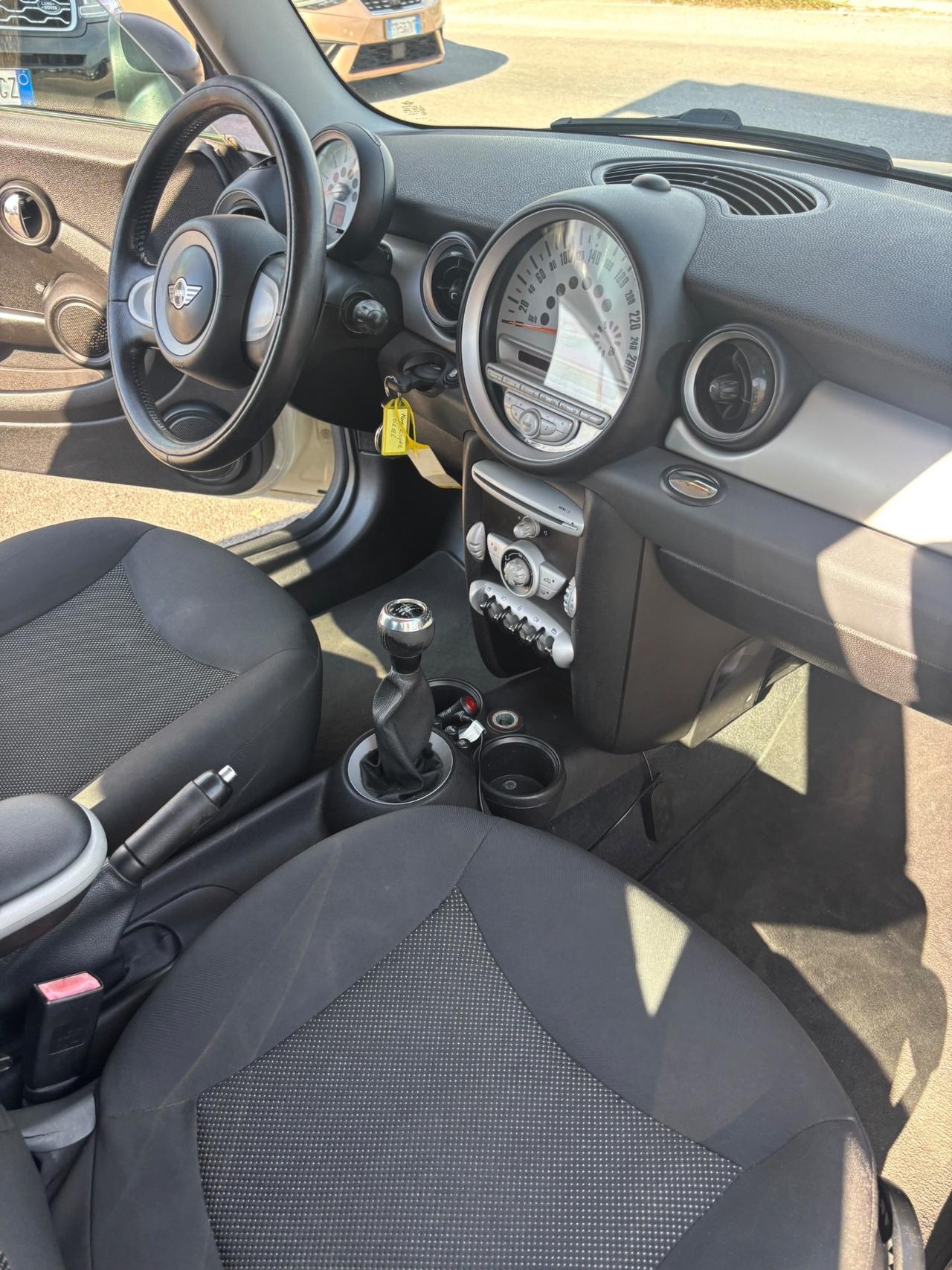 Mini 1.6 16V One D
