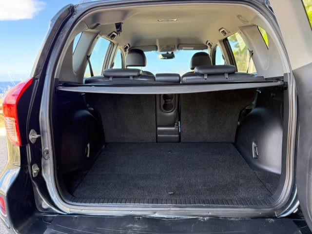 TOYOTA RAV 4 RAV4 2.2 D-4D Luxury CON GANCIO TRAINO