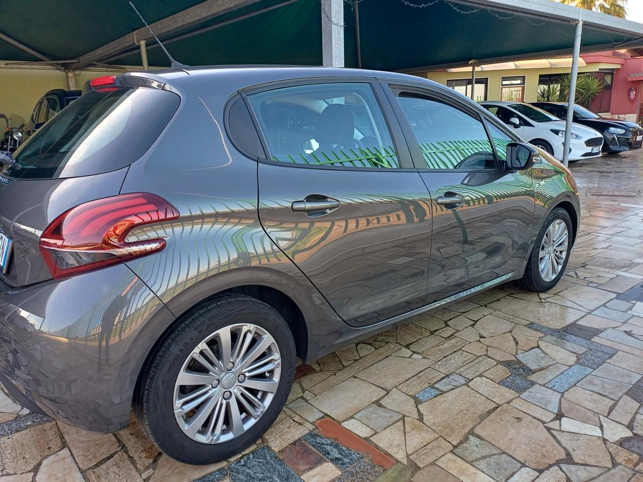 Peugeot 208 BlueHDi 100 S&S 5 porte Active