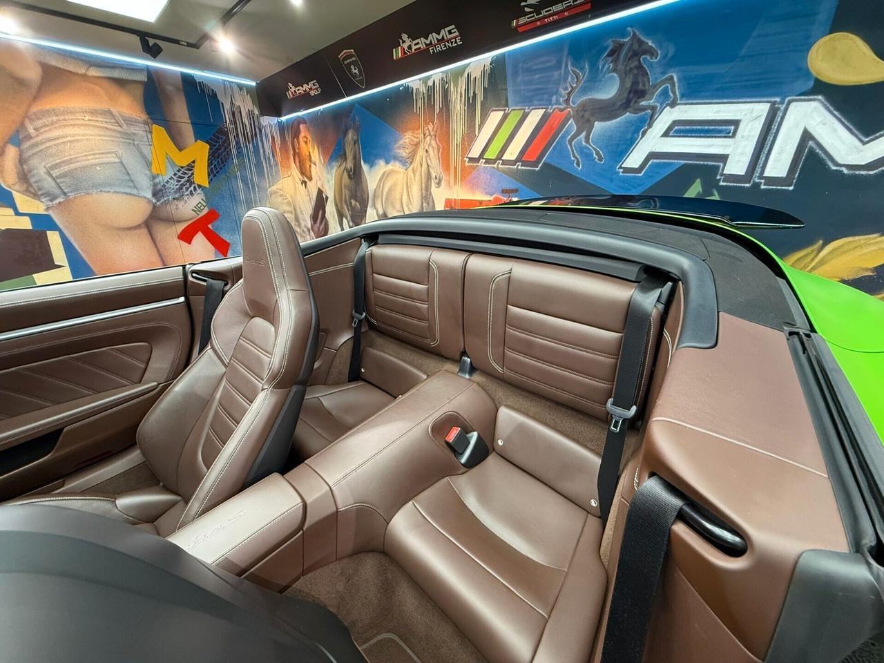 Porsche 911 Turbo S Cabriolet (925) Auto Pellicolata verde