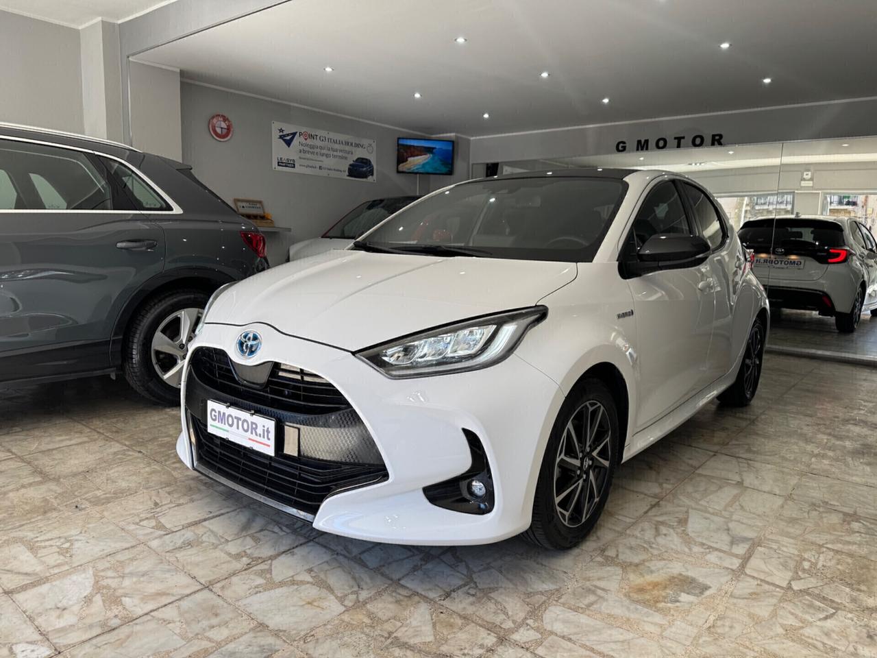 Toyota Yaris 1.5 Hybrid Lounge Aziendale