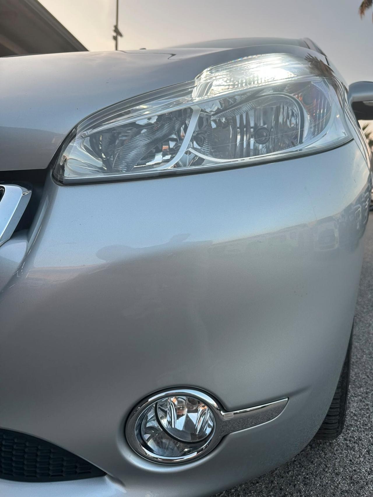 Peugeot 208 PureTech 82 5 porte Allure