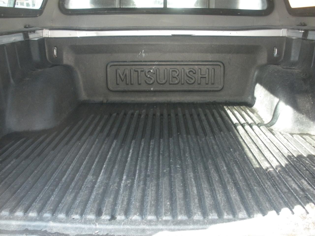 Mitsubishi L200 2.5 DI-D/136CV DC Intense DPF ''URAGAN''