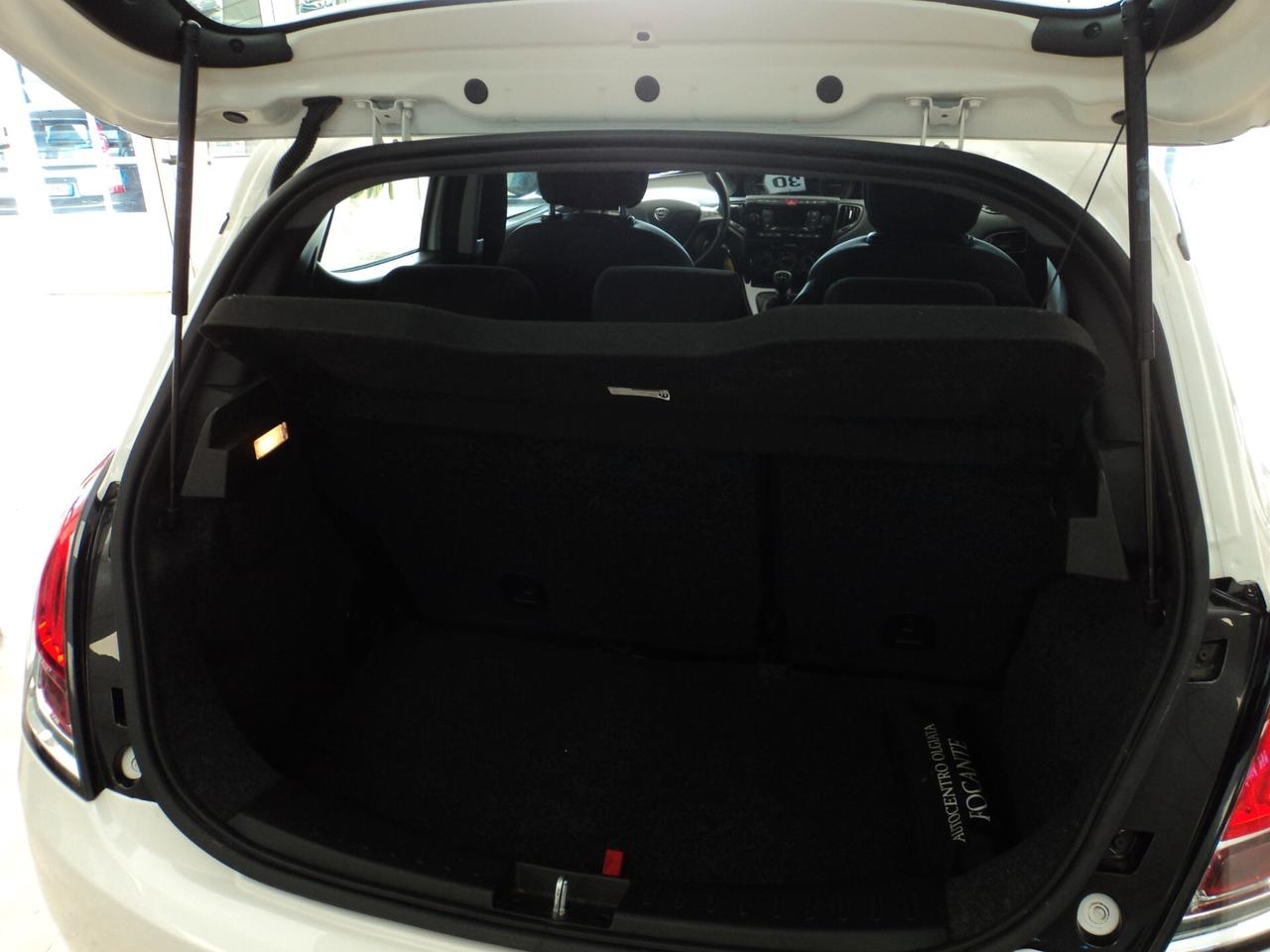 Lancia Ypsilon 1.2 69 CV 5 porte S&S Elefantino Blu
