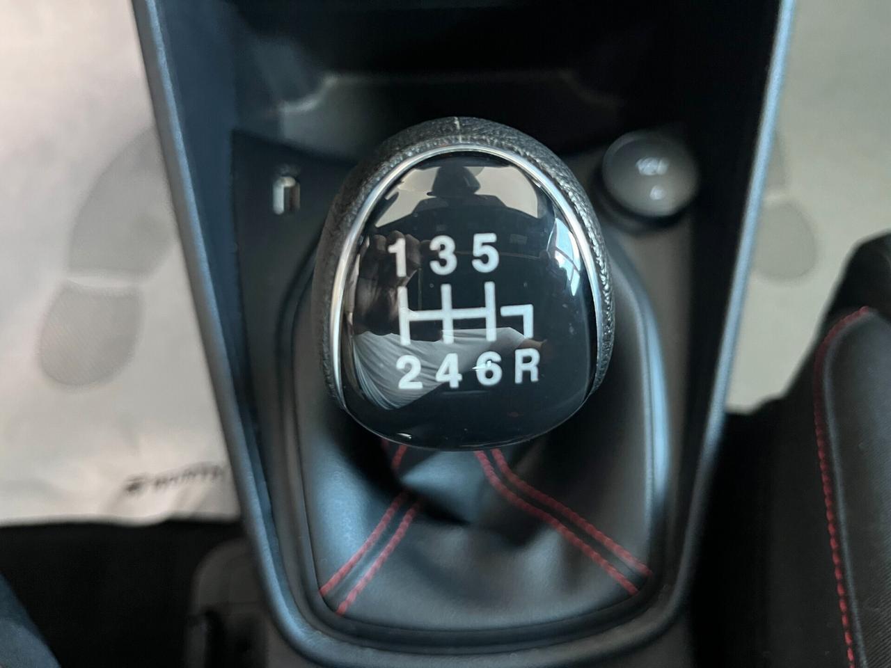 Ford Fiesta 1.0 Ecoboost Hybrid 125 CV 5 porte ST-Line