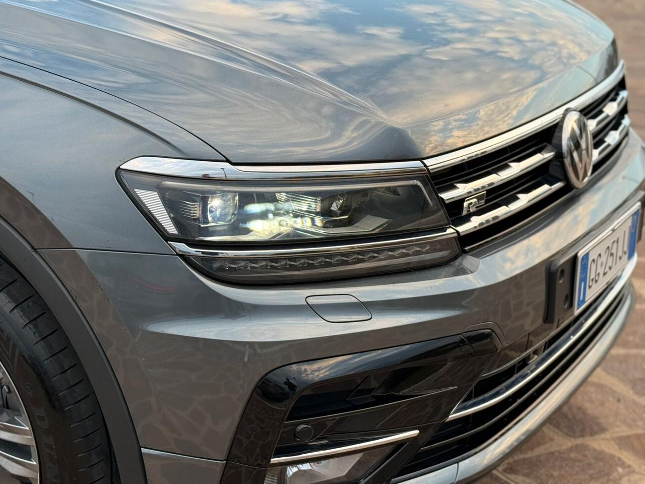 Volkswagen Tiguan Allspace R-Line 2.0 TDI 4Motion DSG 200 cv