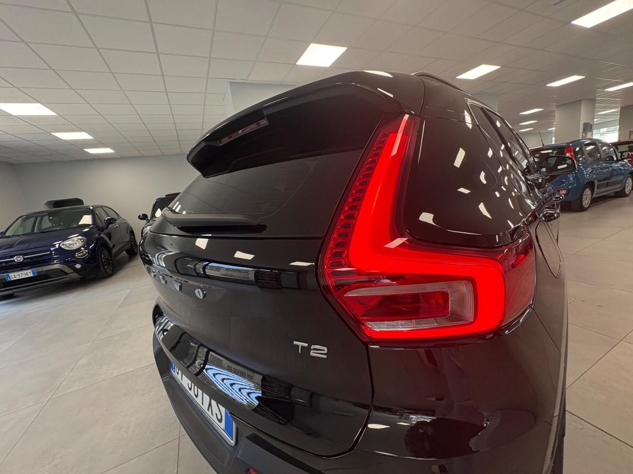 Volvo XC40 T2 1.5 benzina 130cv 2021 km 34000