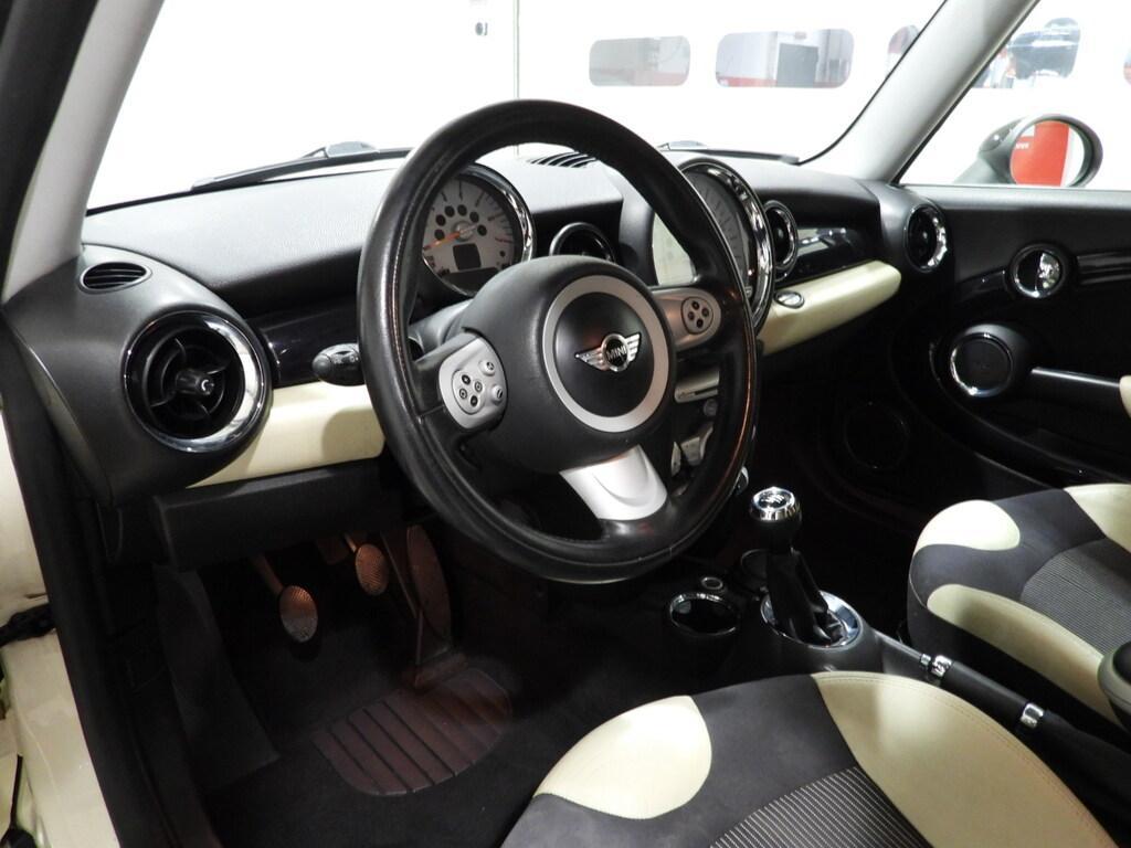 Mini Cooper D 1.6 D Cooper D