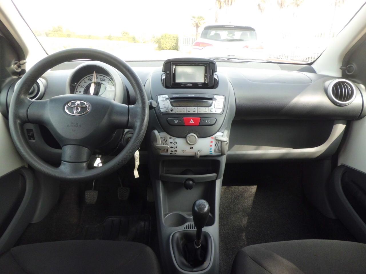 Toyota Aygo 1.0 12V VVT-i 5 porte Sol Connect