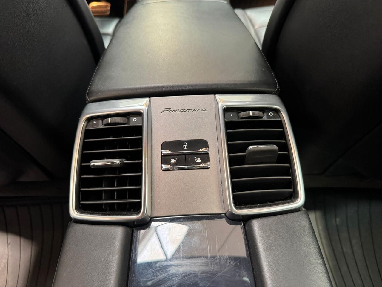 Porsche Panamera 3.0 Diesel TETTO