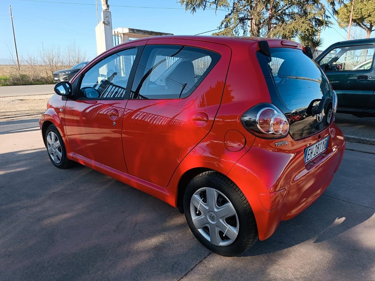 Toyota Aygo 1.0 12V VVT-i 5 porte