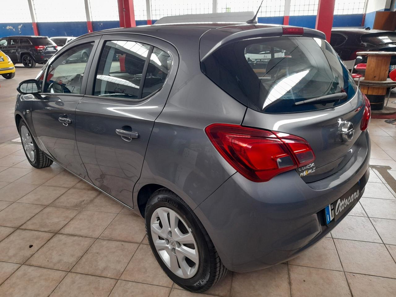 Opel Corsa 1.4 90CV 5 porte n-Joy