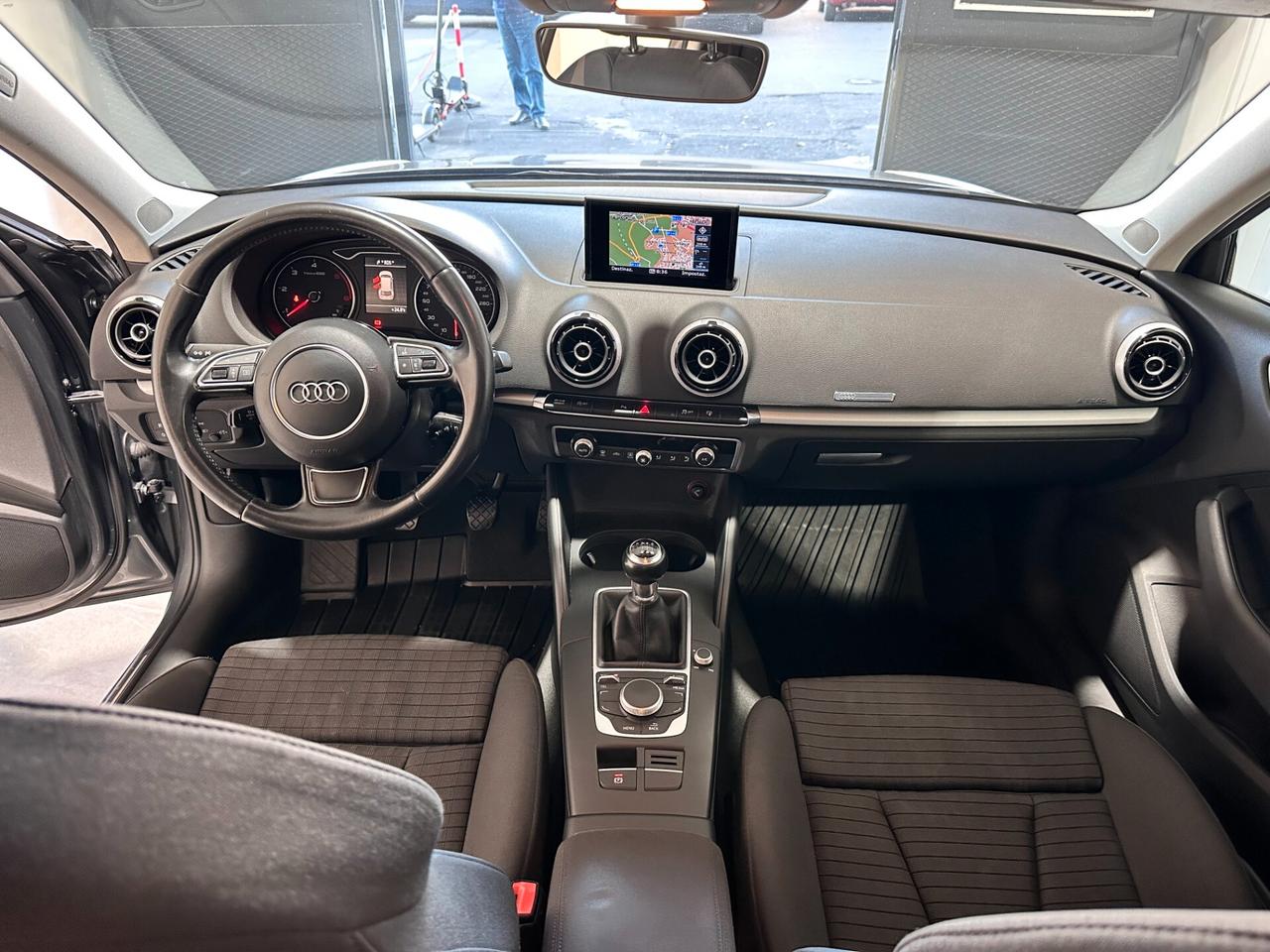 Audi A3 SPB 1.6 TDI 110cv – NAVI – FULL – DA VETRINA