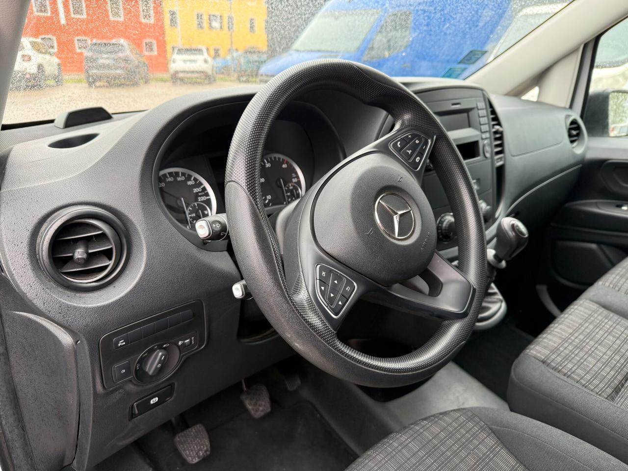 Mercedes-benz Vito 111 CDI 116 CV Furgone Compact