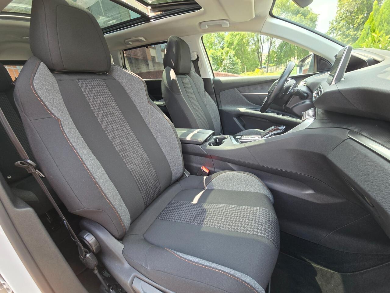 PEUGEOT 5008 1.5(130cv) BlueHdi Business (7posti)