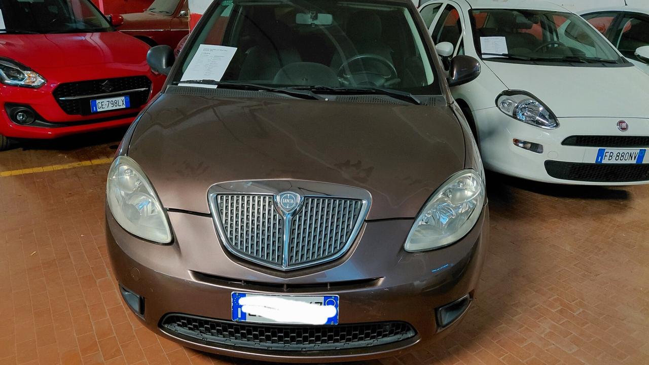 Lancia Ypsilon 1.4 New Oro Ecochic GPL