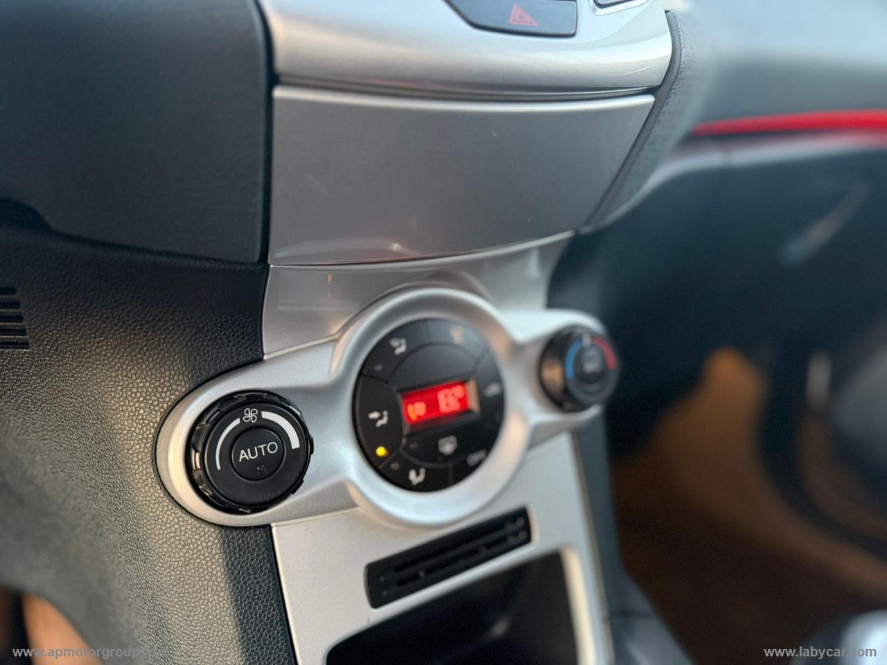 FORD Fiesta 1.4 TDCi 68 CV 5p. Titanium