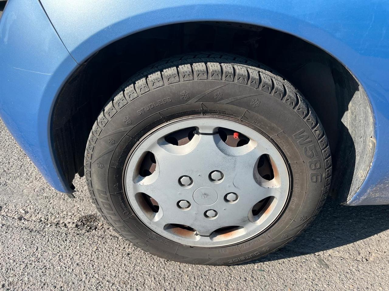 Nissan Micra 1.0 16V 5 porte Visia