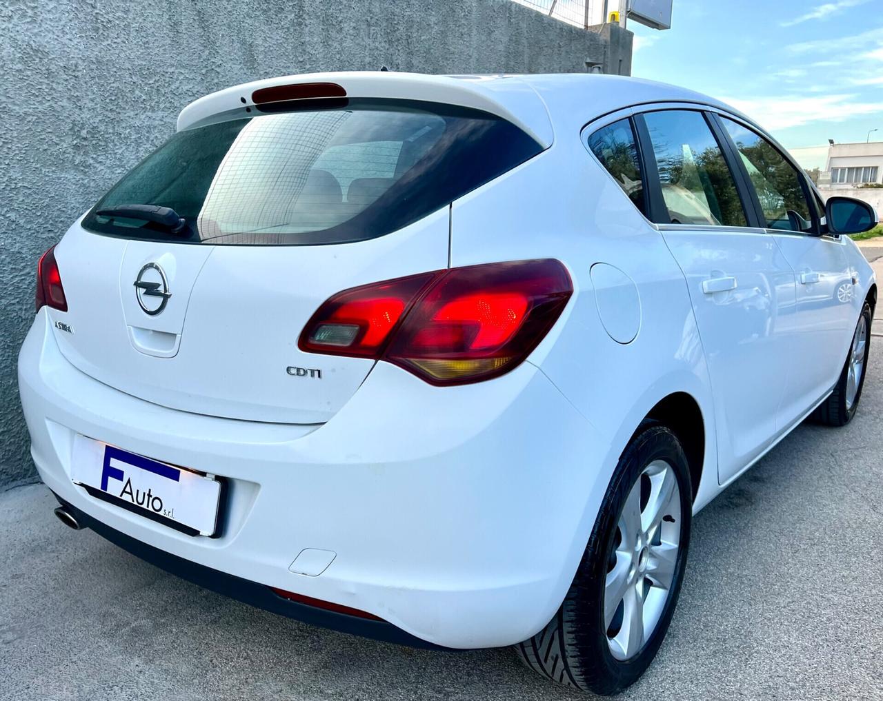 Opel Astra 2.0 CDTI 160CV 5 porte Cosmo S,Climatronic,cruise control,ecc.