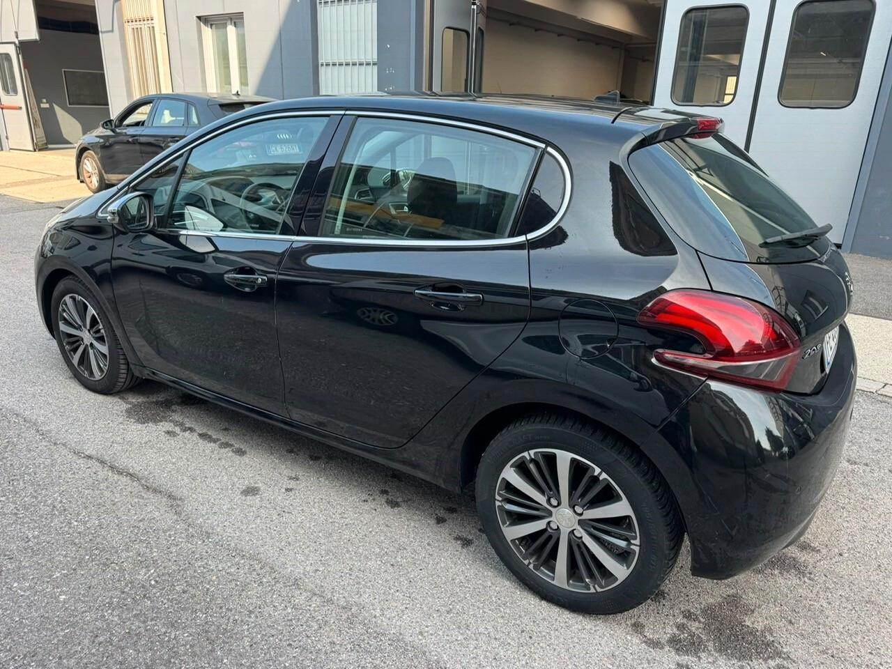 Peugeot 208 BlueHDi 75 5 porte Allure*EURO6*NEOPATENTATI