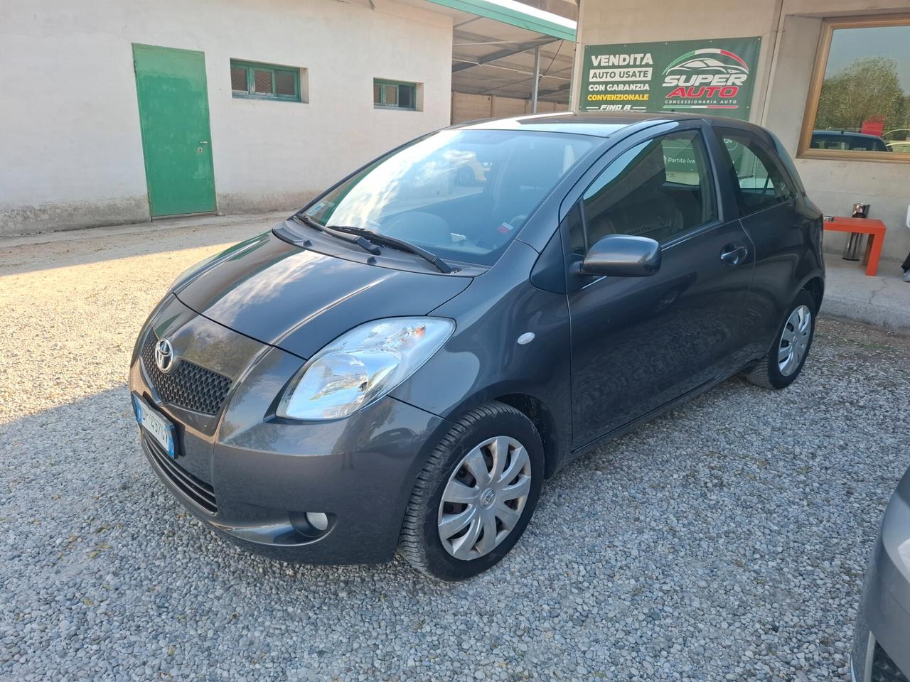Toyota Yaris 1.3 3 porte Navi