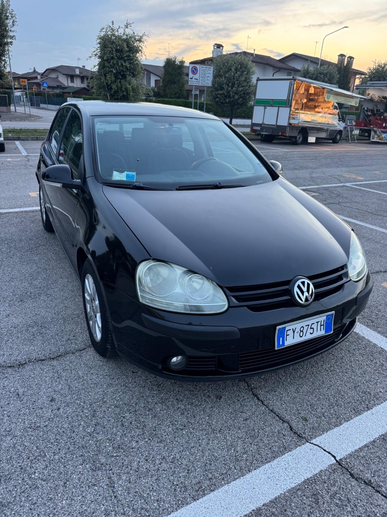 Volkswagen Golf 1.9 TDI 5p. 138000km