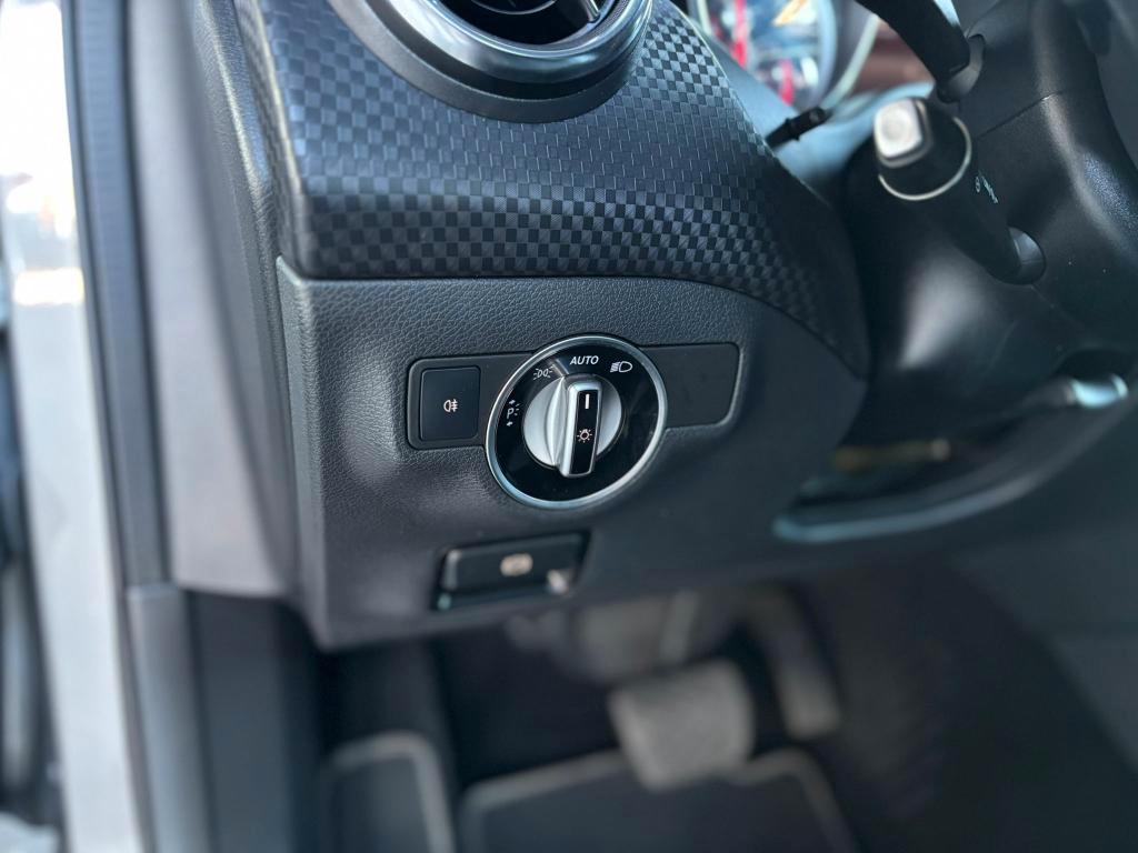 Mercedes-Benz A180 d Sport auto