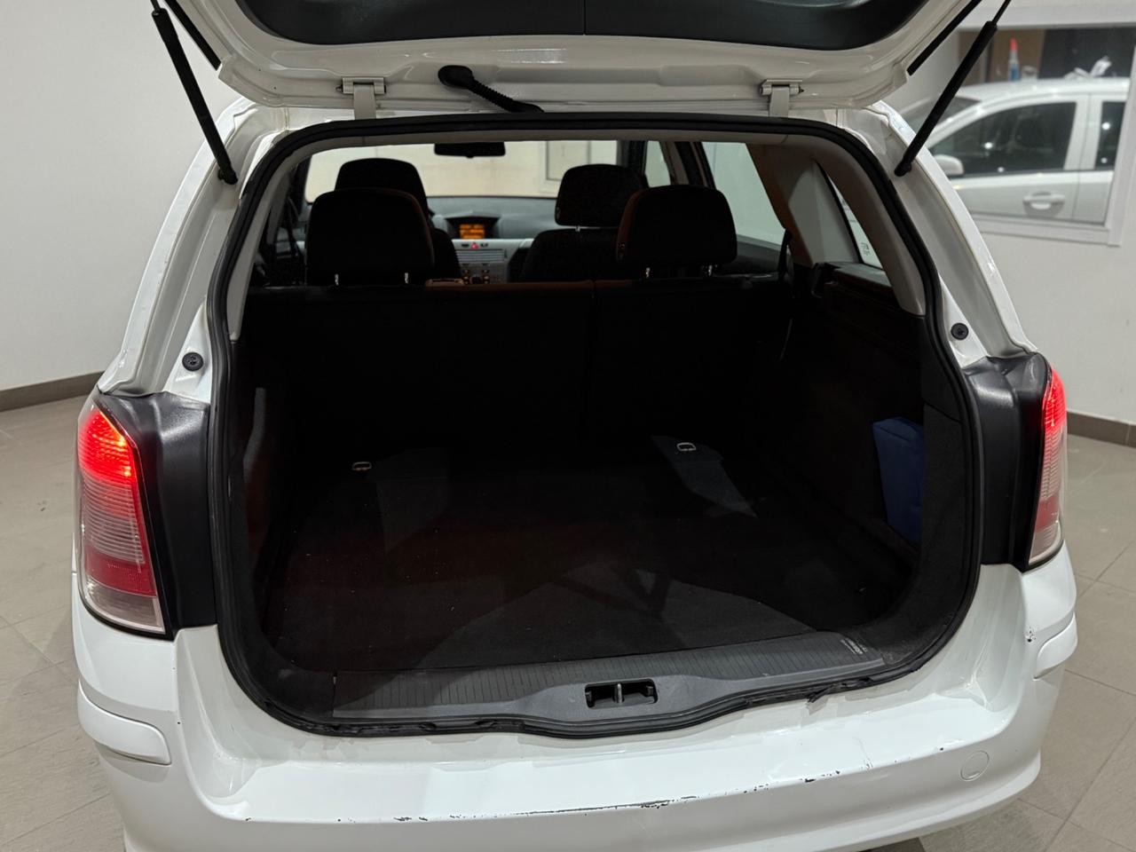 Opel Astra 1.7 CDTI 110CV/Kw81 Per Neopatentati