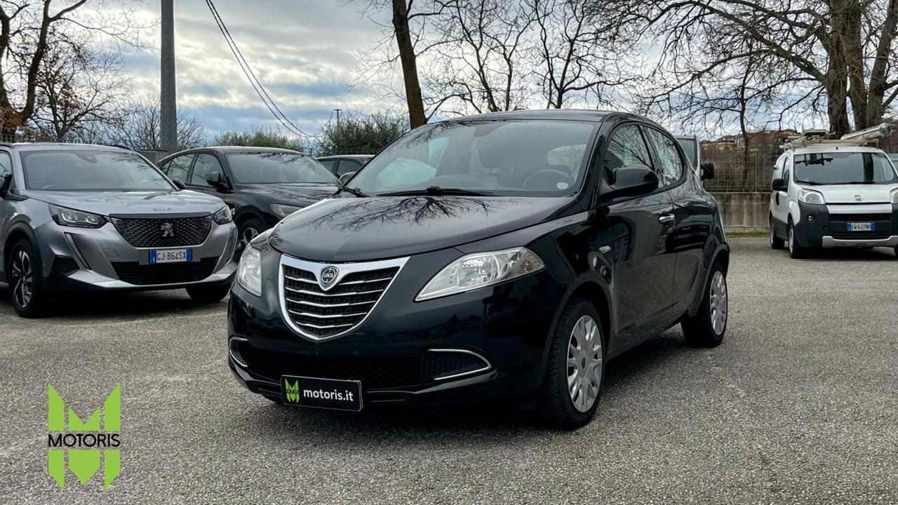 Lancia Ypsilon 1.3 MJT 16V 95 CV 5 porte S&S Silver