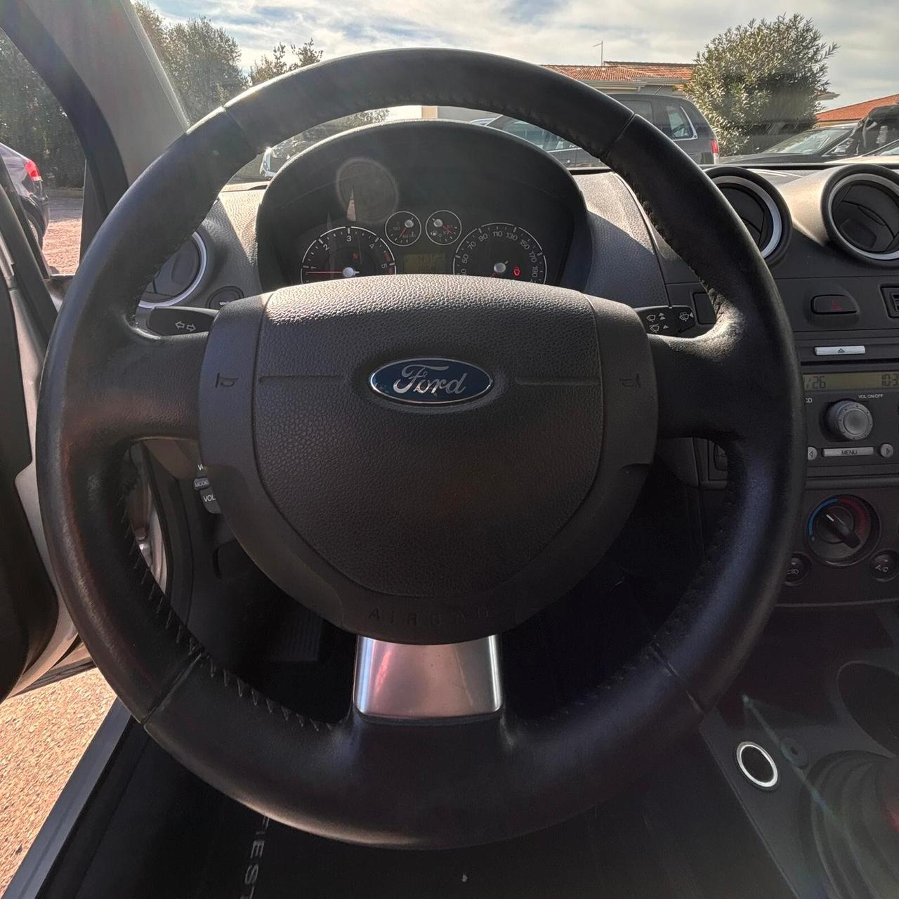 Ford Fiesta 1.4 TDCi 5p. Ghia