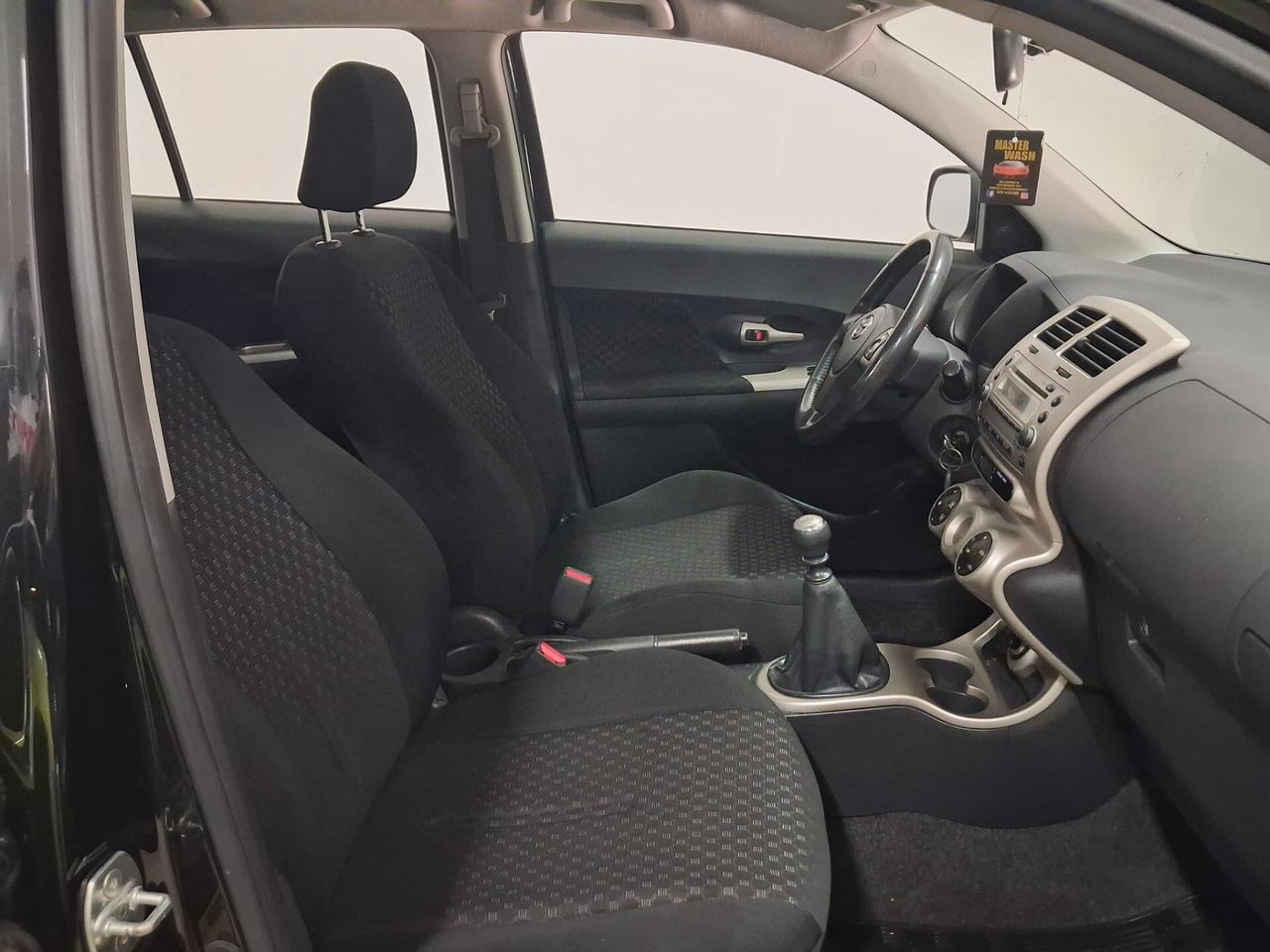 Toyota Urban Cruiser 1.4D unico prop 2009 AWD