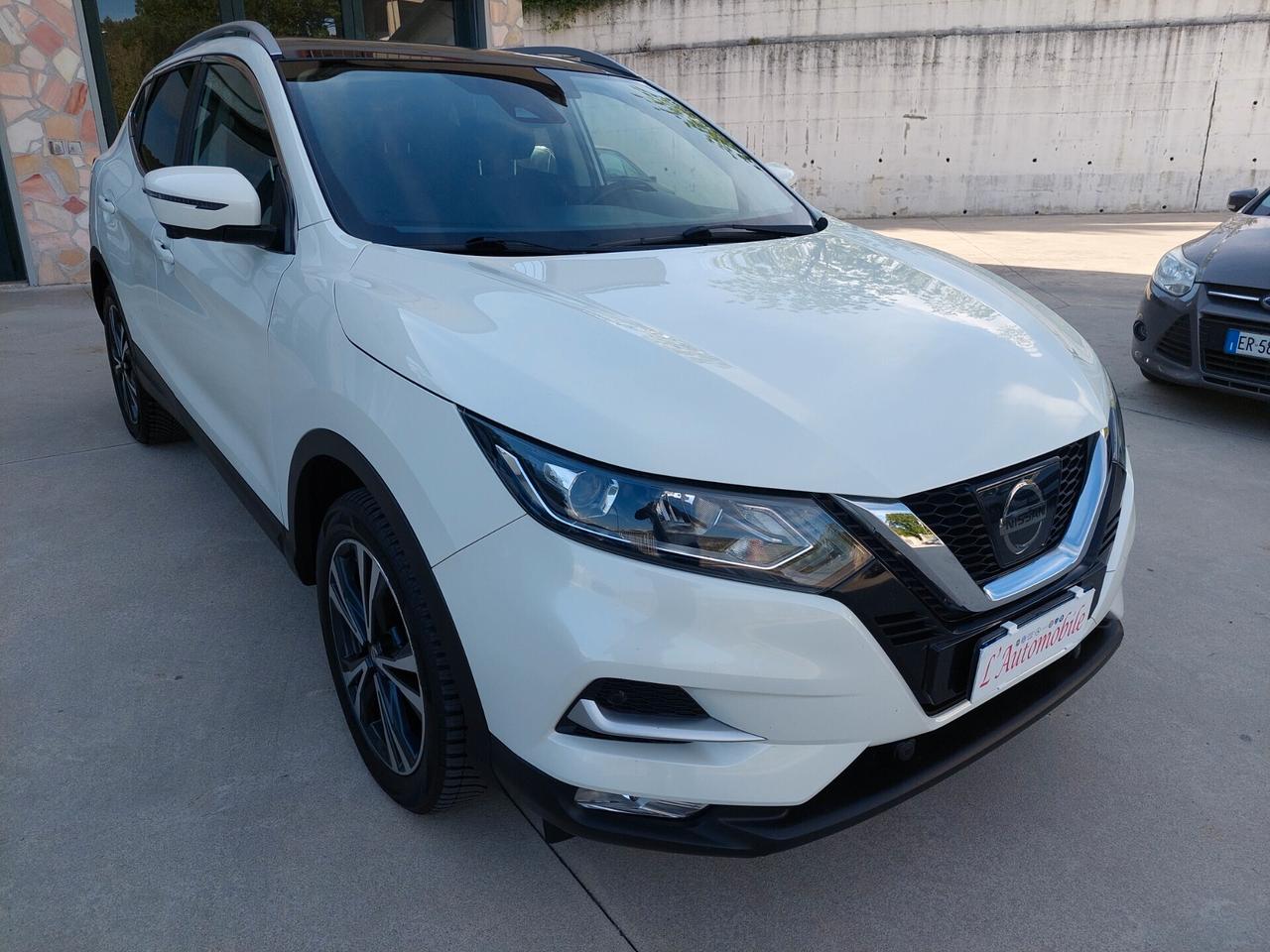 Nissan Qashqai 1.6 dCi 131CV TETTO P.